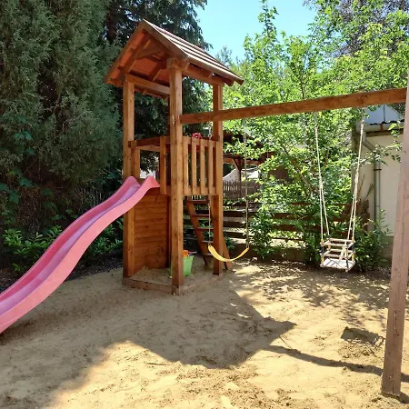 Vakantiehuis Tiszara Nezo Hevereszo - Lounger Overlooking The Tisza River Tiszalok