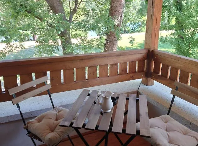 Vakantiehuis Tiszara Nezo Hevereszo - Lounger Overlooking The Tisza River Tiszalok