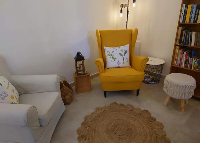 Tiszara Nezo Hevereszo - Lounger Overlooking The Tisza River Tiszalok